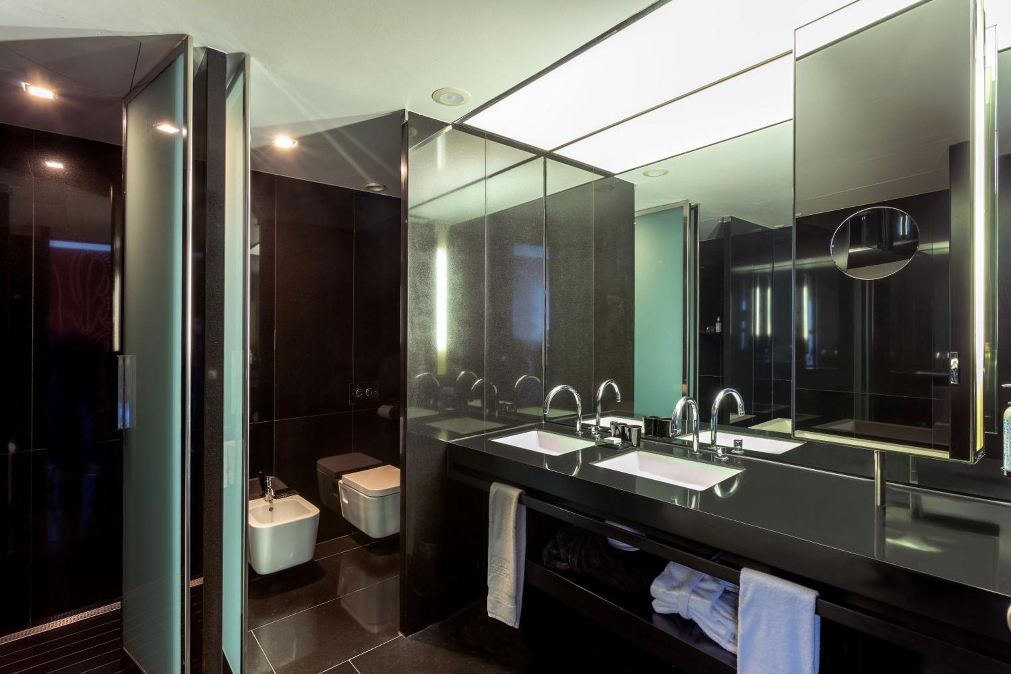 Luxe Kamer met 1 of 2 Bedden en Uitzicht op de Rivier